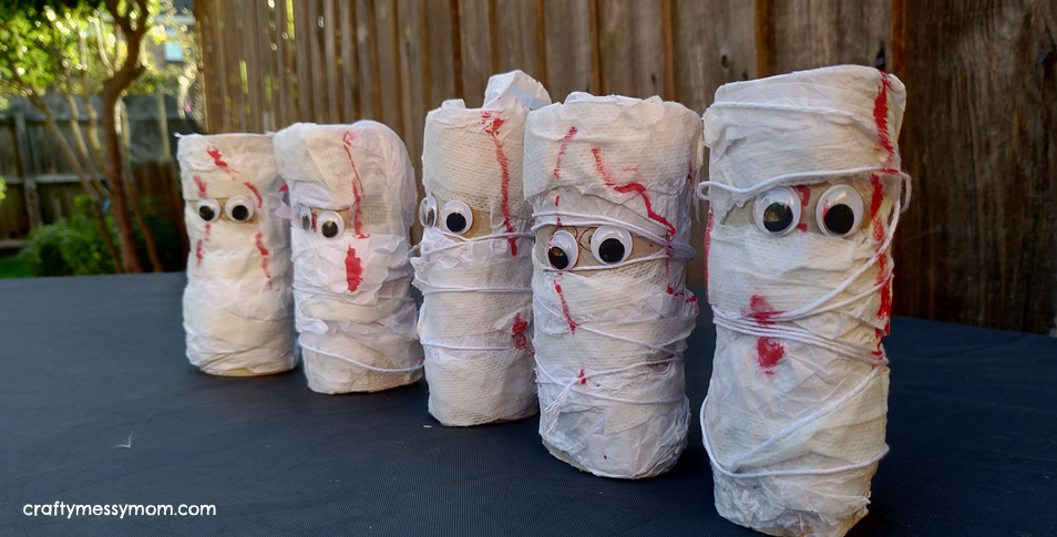 Halloween crafts - toilet- roll mummies | craftymessymom